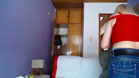  SleepyAbuela online show from February 7, 1:48 pm