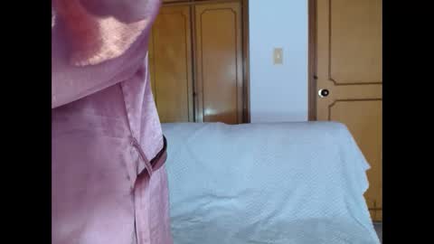  SleepyAbuela online show from February 25, 1:21 pm