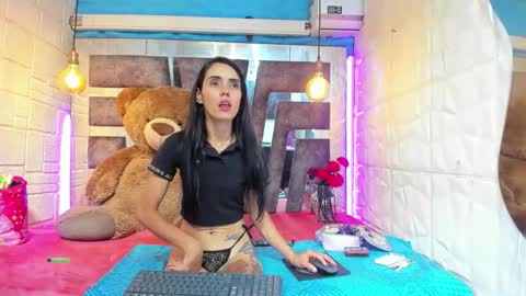Lucy unlimit come back here  online show from May 14, 1:51 pm