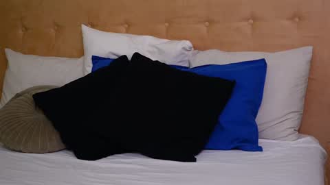 LucyAddison online show from December 6, 3:52 am