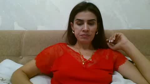 Snapshot of lucydoorbell chatting on October 31, 5:25 pm lucydoorbell online show from October 31, 5:25 pm