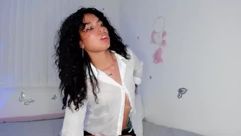 Snapshot of lucygarciia chatting on November 28, 4:26 am Lucy online show from November 28, 4:26 am