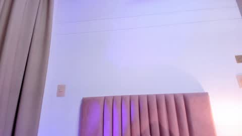 Snapshot of lucyjhonsonn chatting on December 3, 12:46 am LucyJhonsonn online show from December 3, 12:46 am