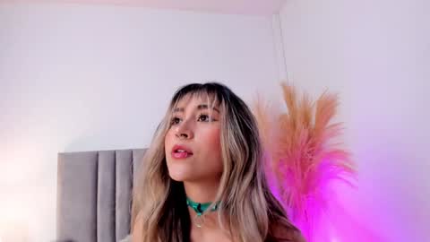 Snapshot of lucyjhonsonn chatting on December 4, 1:03 am LucyJhonsonn online show from December 4, 1:03 am