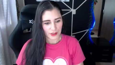 LUCY online show from November 25, 6:52 pm