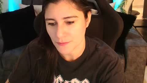 Snapshot of lucyli_ chatting on May 30, 2:58 pm LUCY online show from May 30, 2:58 pm