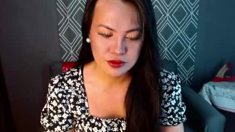 lucypearl5211994 online show from October 6, 12:52 am