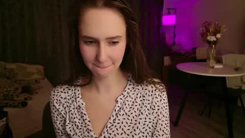 Lucy Rose online show from May 7, 6:24 pm