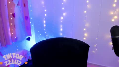 LUCYY FROM HOME  online show from March 10, 11:27 pm