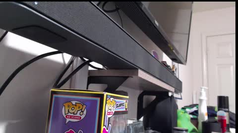 Snapshot of lugo92 chatting on February 9, 6:11 am LUGO online show from February 9, 6:11 am