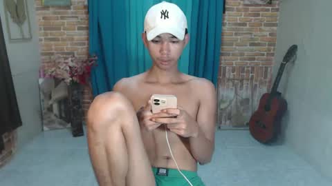 Snapshot of lui_the_fucker chatting on March 9, 10:41 pm lui_the_fucker online show from March 9, 10:41 pm