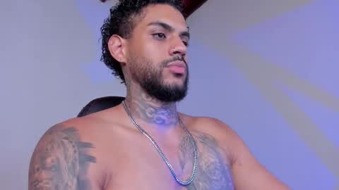 Luigi Vitale online show from February 6, 1:10 am