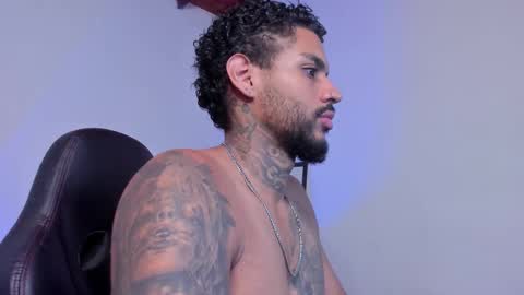 Luigi Vitale online show from February 27, 1:38 am