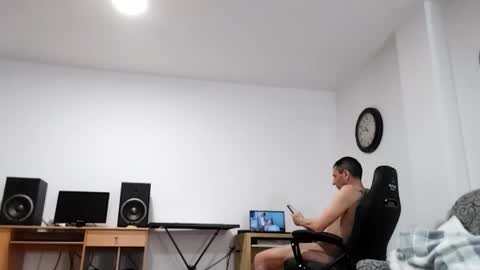 Luigi online show from March 5, 9:33 pm