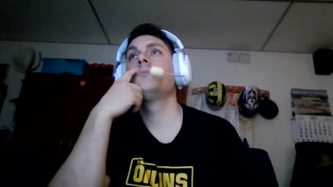 A slave to the mistress.. un esclavo para las amas dominantes. online show from February 14, 11:23 pm