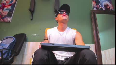 Snapshot of luis_as chatting on January 13, 12:45 pm Luis AS online show from January 13, 12:45 pm