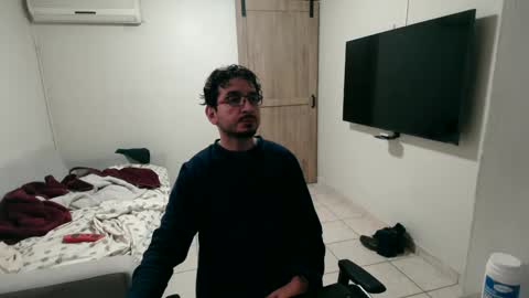 Snapshot of luis_flr chatting on January 14, 6:07 pm luis_flr online show from January 14, 6:07 pm