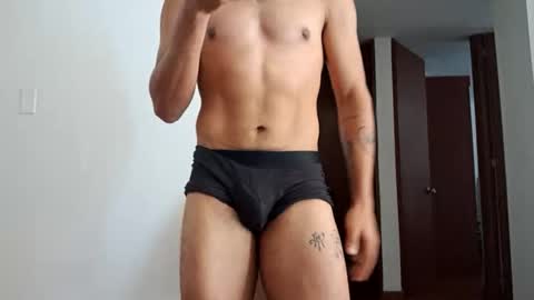 luis_prince_ online show from September 24, 5:49 pm