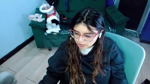 luisa_bunny online show from March 5, 1:12 am