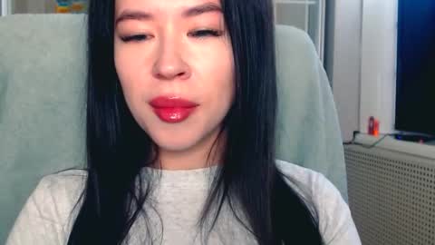 luisa lovedom online show from September 24, 8:39 am