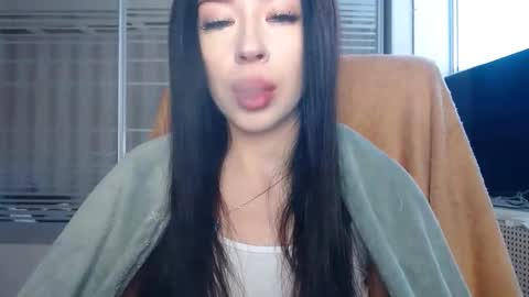 luisa lovedom online show from January 17, 8:30 am