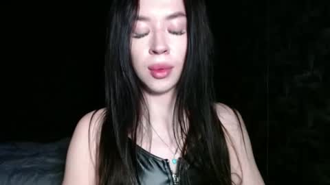 luisa lovedom online show from May 16, 12:18 am