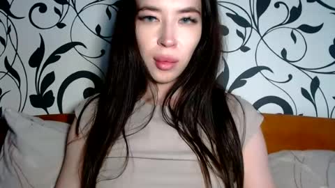 luisa lovedom online show from June 27, 2:44 pm