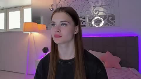 LuisaClover online show from May 10, 12:21 pm
