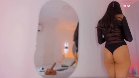 Snapshot of luisah_ chatting on December 22, 7:55 pm L U I S A online show from December 22, 7:55 pm