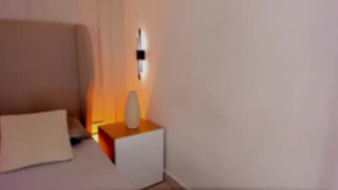 Snapshot of luisah_ chatting on January 16, 7:51 pm L U I S A online show from January 16, 7:51 pm