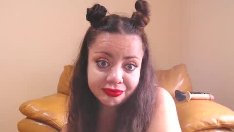 Snapshot of luisahornydoll chatting on September 25, 8:18 am Cassie online show from September 25, 8:18 am