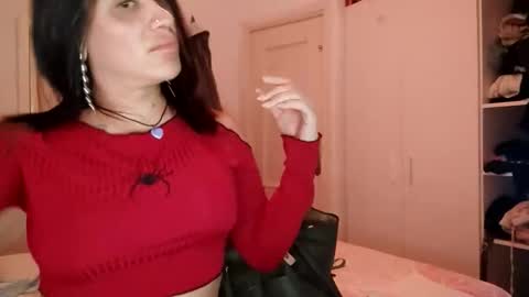 Snapshot of luisamonsterdick chatting on September 27, 7:52 pm Luisa Monsters online show from September 27, 7:52 pm