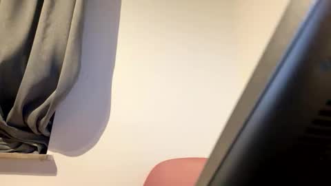 Luisa Monsters online show from October 29, 9:38 pm