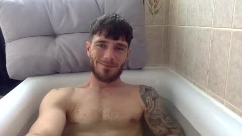 Snapshot of luisbadx chatting on April 5, 10:56 am Luis Badx online show from April 5, 10:56 am