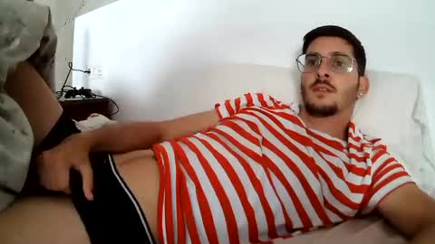 luiscontigo69 online show from July 3, 12:22 pm