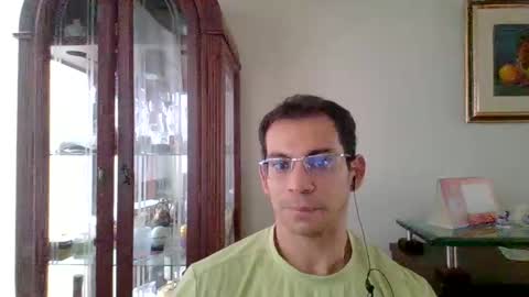 Luis online show from March 25, 3:51 pm
