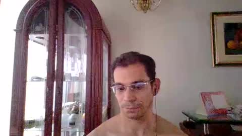Luis online show from March 26, 8:03 pm