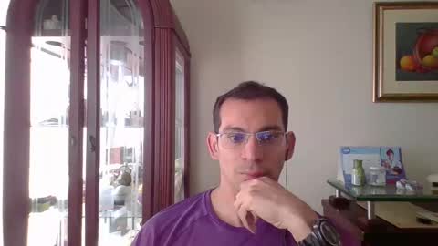 Luis online show from April 30, 6:25 pm