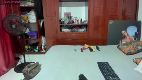 Luissa online show from May 15, 11:39 am