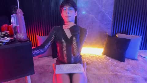 luixdust1 online show from September 10, 5:40 am