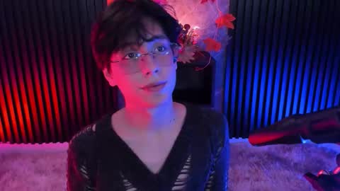 luixdust1 online show from September 30, 4:50 am