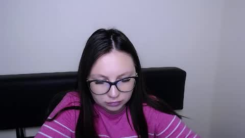 Snapshot of luizaheems_ chatting on May 21, 6:42 am Luiza online show from May 21, 6:42 am