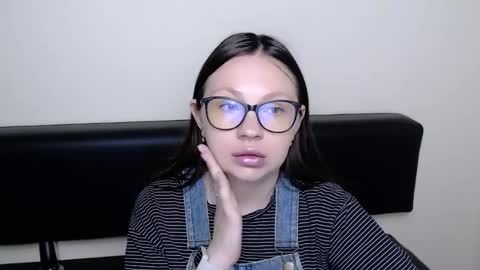 Snapshot of luizaheems_ chatting on May 25, 6:08 am Luiza online show from May 25, 6:08 am