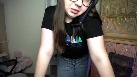 Snapshot of luizaheems_ chatting on June 8, 6:47 am Luiza online show from June 8, 6:47 am