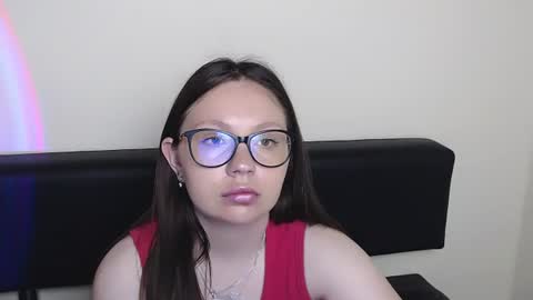Snapshot of luizaheems_ chatting on June 11, 7:17 am Luiza online show from June 11, 7:17 am