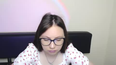 Snapshot of luizaheems_ chatting on June 20, 6:49 am Luiza online show from June 20, 6:49 am