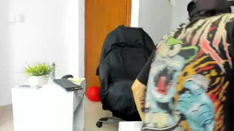 Snapshot of lujuriau_u chatting on October 8, 4:21 am lujuriau_u online show from October 8, 4:21 am