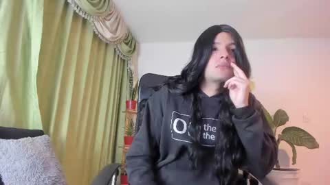Luka Castillo online show from June 30, 4:13 am