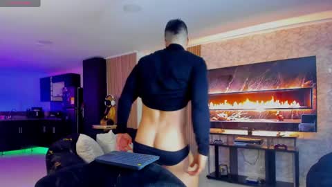 Lukas Green online show from May 16, 7:27 am