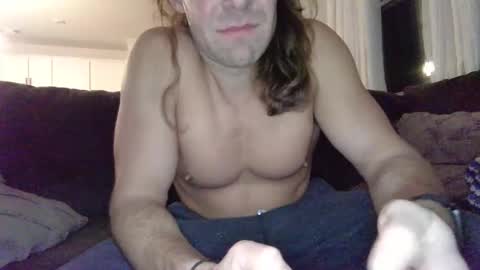 Snapshot of luke615 chatting on February 2, 12:53 am luke615 online show from February 2, 12:53 am